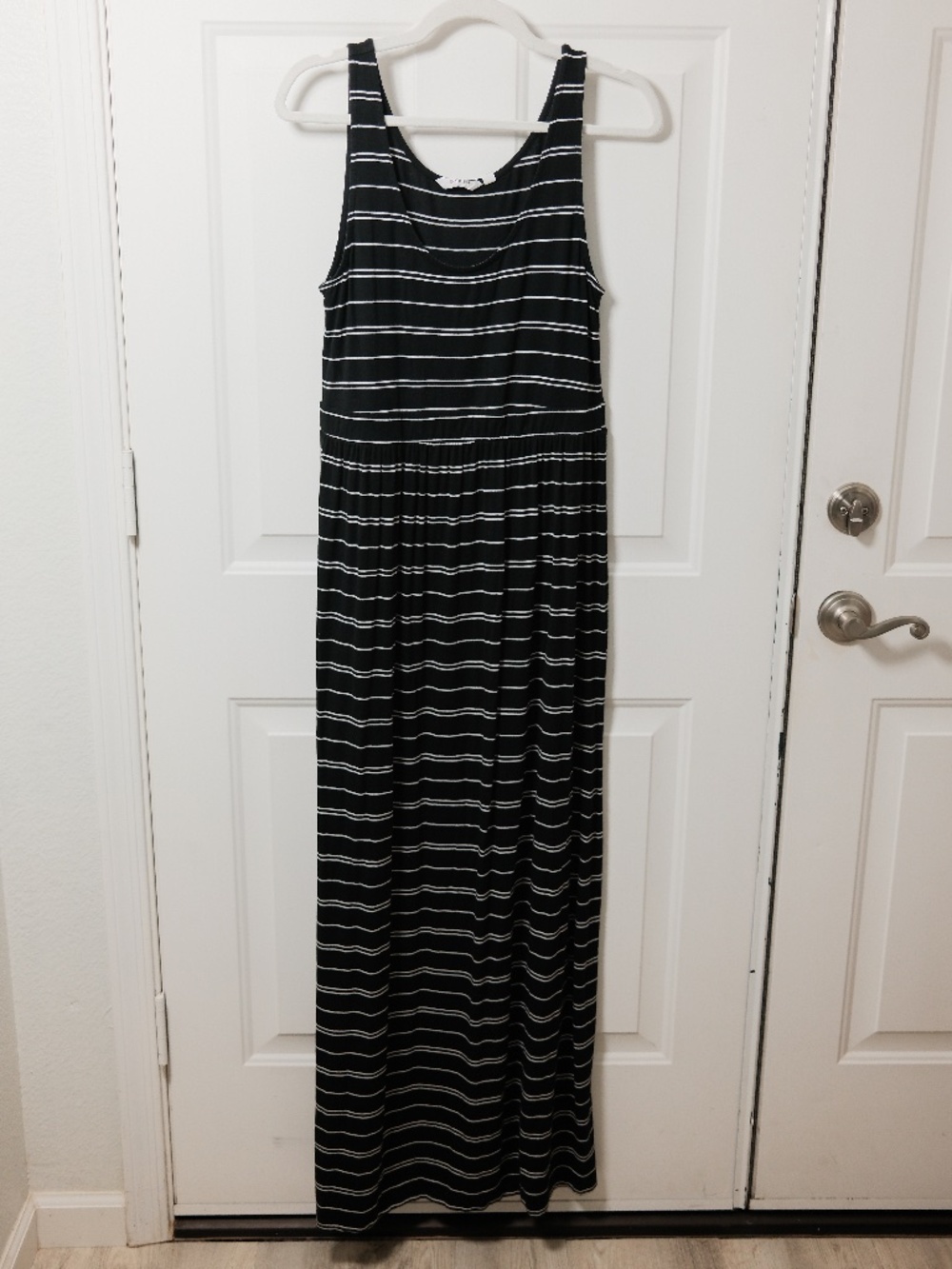 Athleta Black Striped Maxi Athleisure Travel Dress - Size Medium